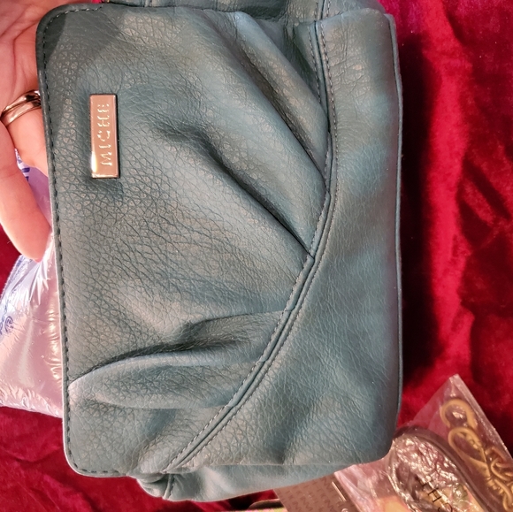 Miche petite bundle - Picture 4 of 8